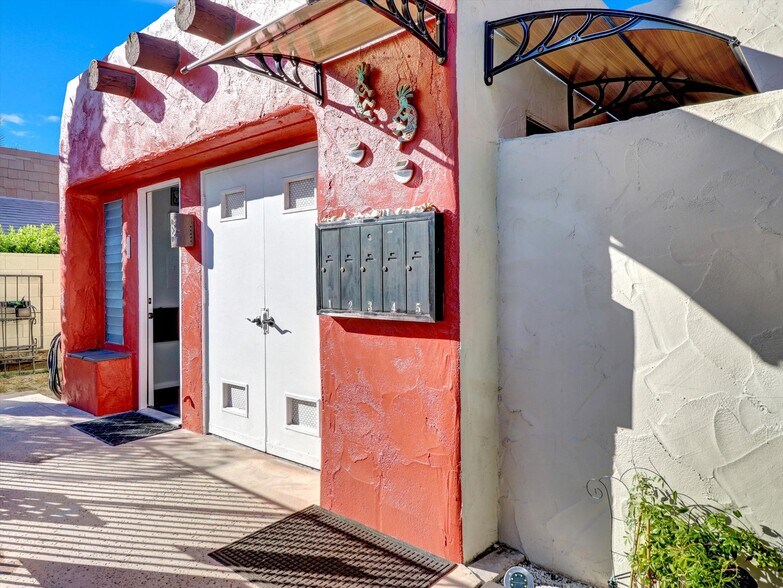 More Photos Of 525 S Thornhill Rd, Palm Springs Apartments For Sale