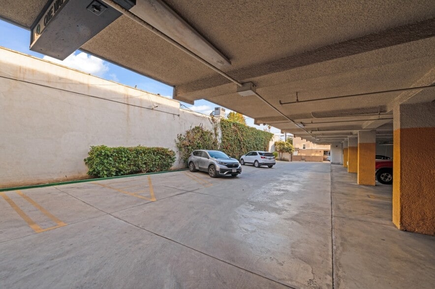 More Photos Of 2156 E Colorado Blvd, Pasadena Hotel For Sale