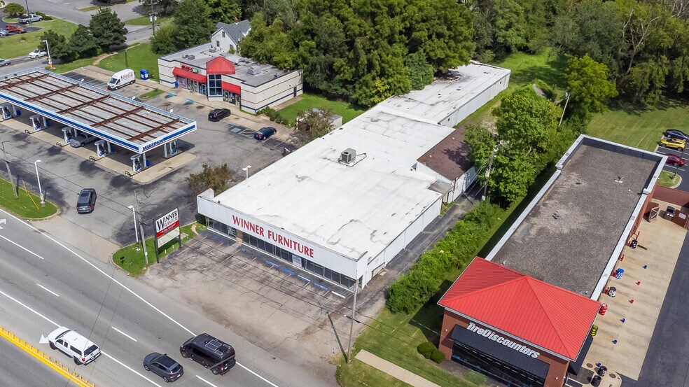 More Photos Of 10509 Dixie Hwy, Louisville Freestanding For Lease