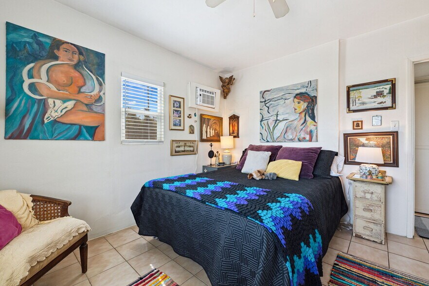 More Photos Of 1674 S Via Salida, Palm Springs Apartments For Sale