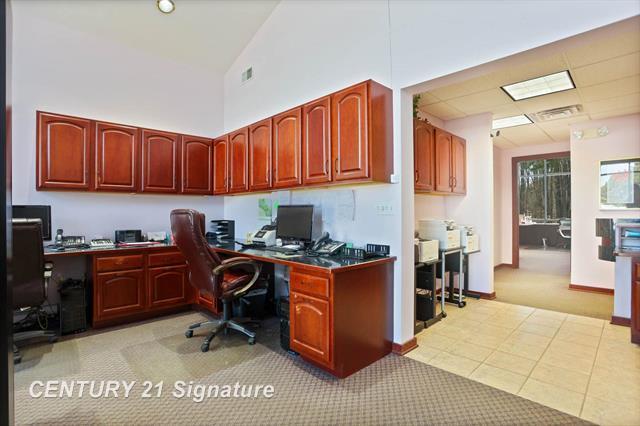 More Photos Of 4757 Mcleod Dr E, Saginaw Medical For Sale