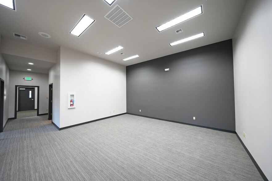 More Photos Of 3919 Creekside Loop, Yakima Medical For Lease