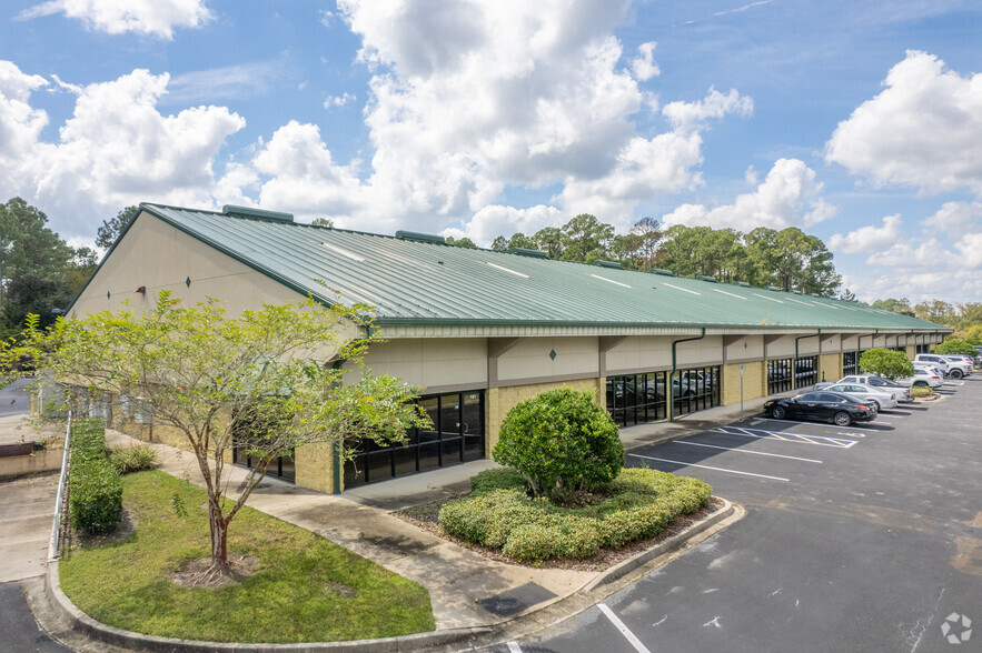 Primary Photo Of 310 Commerce Lake Dr, Saint Augustine Light Distribution For Lease