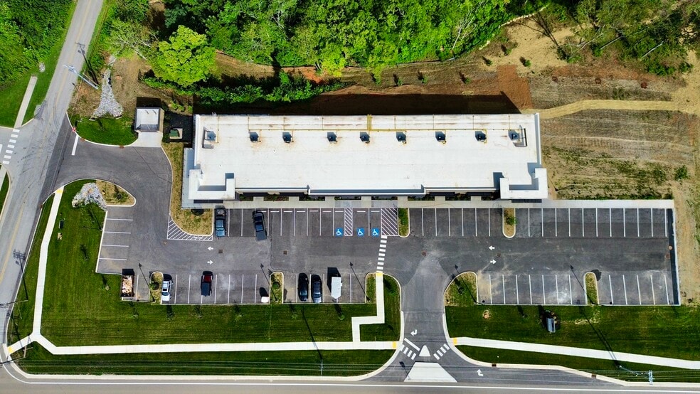 More Photos Of 11011 Kingston Pike, Farragut General Retail For Lease