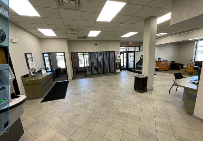More Photos Of 1980 National Blvd, Galesburg Office For Sale