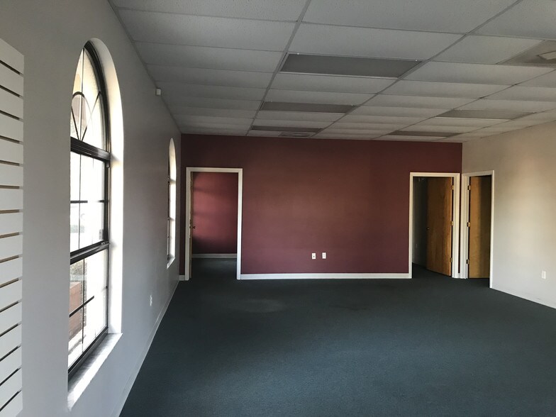 More Photos Of 2836 Enterprise Rd, DeBary Medical For Sale