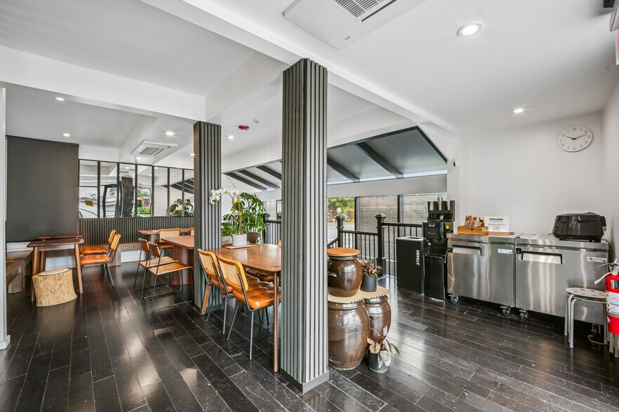 More Photos Of 140 Paris Ave, Northvale Office For Sale