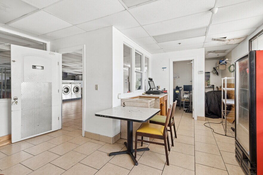 More Photos Of 2810 Williams Blvd, Kenner Restaurant For Sale