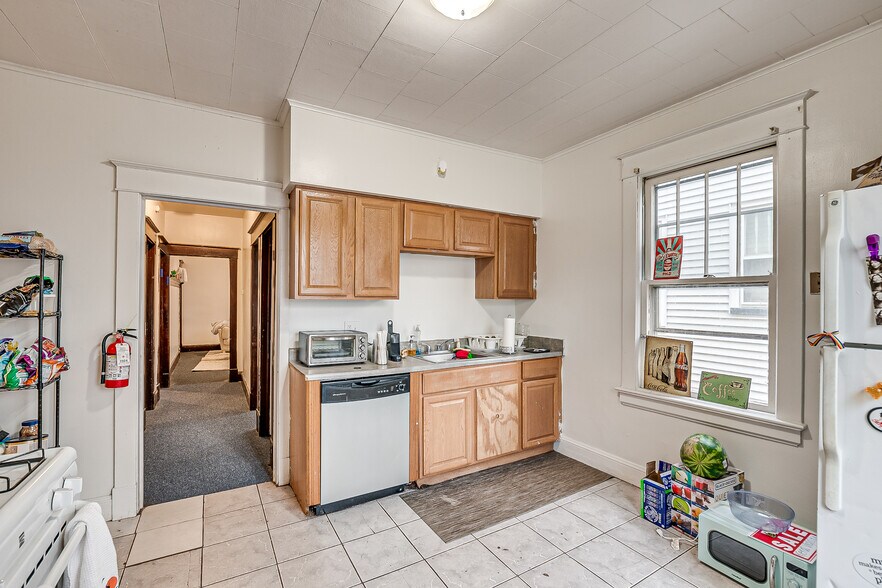 More Photos Of 60 Huntington St, New Brunswick Apartments For Sale