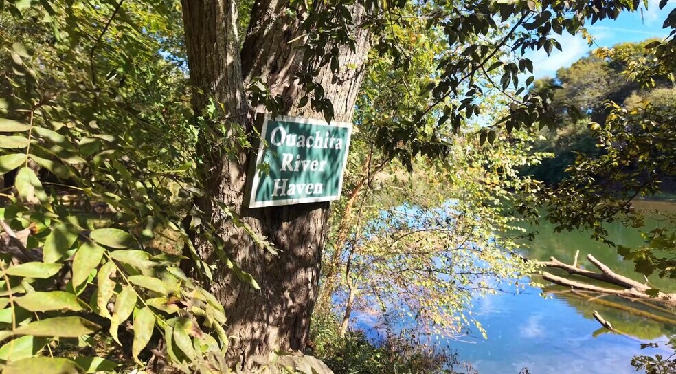 More Photos Of 122 Ouachita River Haven Rd, Pencil Bluff Hotel For Sale