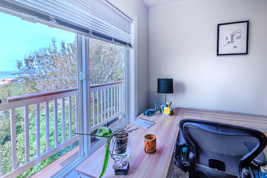 More Photos Of 510 Avenue Alhambra, Half Moon Bay Apartments For Sale