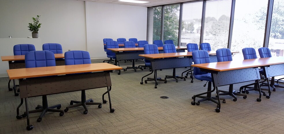 More Photos Of 9041 executive park Dr, Knoxville Coworking Space