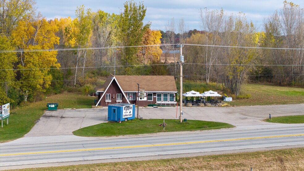 More Photos Of 814 W State St, Fox Lake Restaurant For Sale