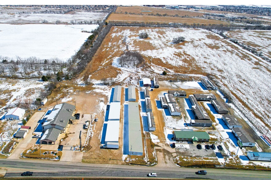 More Photos Of 1309 N Stemmons St, Sanger Self Storage For Sale