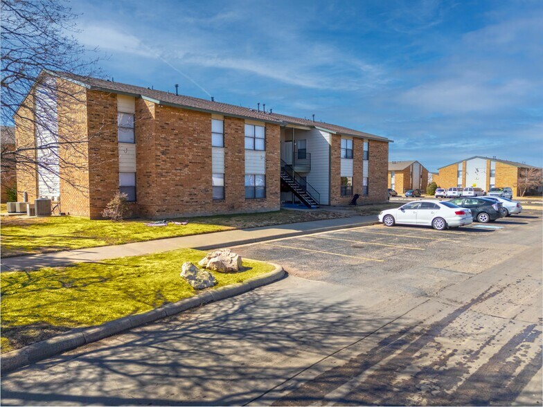More Photos Of 2601 N Grand St, Amarillo Apartments For Sale