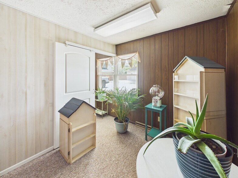 More Photos Of 414 Martin St, Greenville Office For Sale