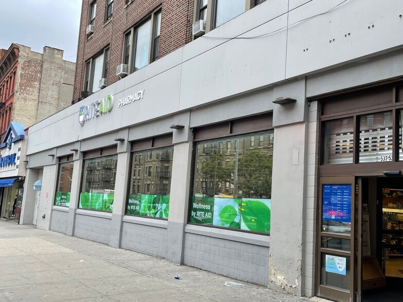 Primary Photo Of 535-541 E 138th St, Bronx General Retail For Lease