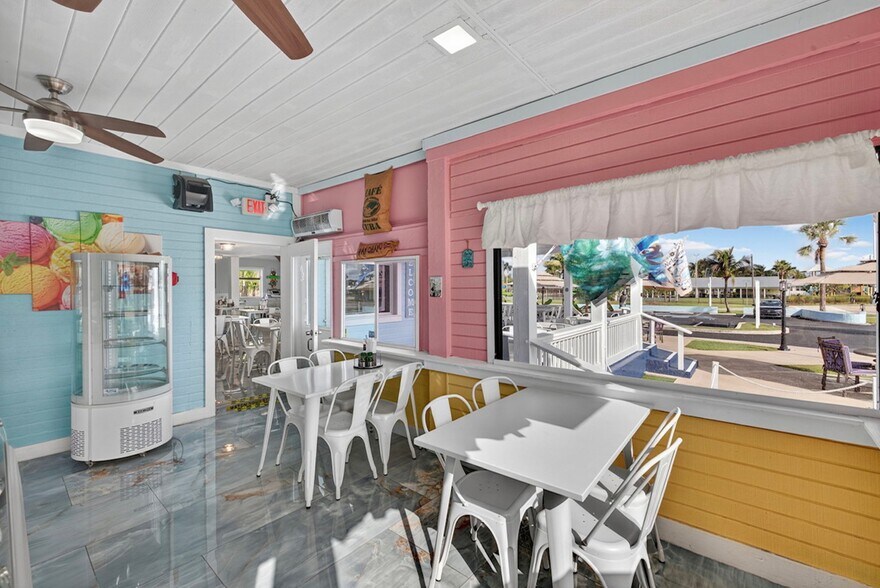 More Photos Of 102 Copeland Ave SW, Everglades City Restaurant For Sale