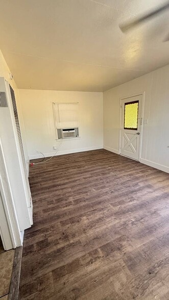 More Photos Of 205 W Maple Ave, Tulare Apartments For Lease