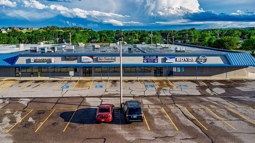 More Photos Of 909 E St Patrick St, Rapid City Storefront Retail Office For Sale