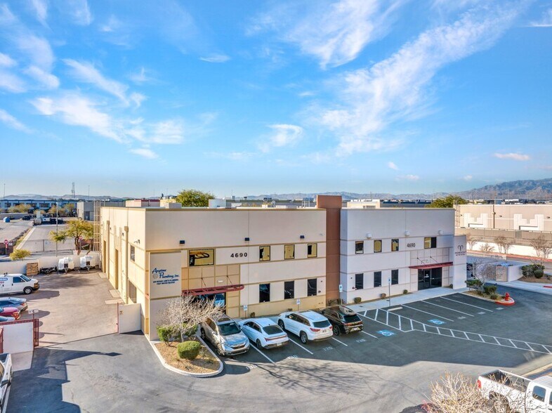 More Photos Of 4690 W Post Rd, Las Vegas Warehouse For Sale