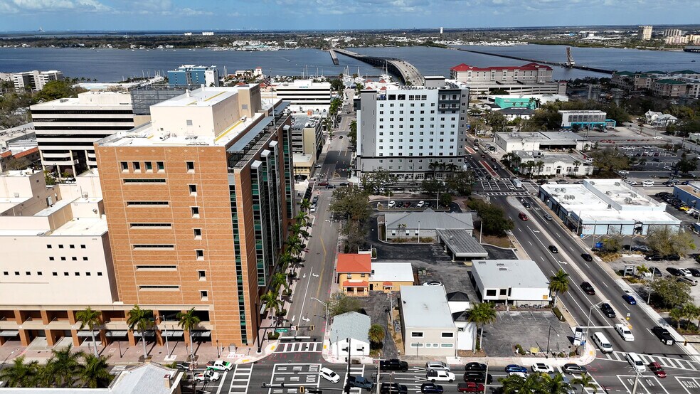 More Photos Of 537 10th St W, Bradenton Office For Lease