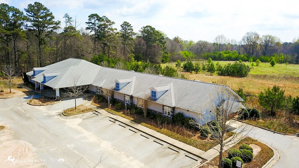 More Photos Of 22 Madras Pky, Newnan Healthcare For Lease
