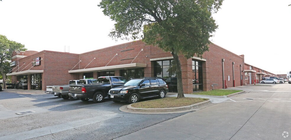 More Photos Of 4201 Congress Ave S, Austin Unknown For Lease