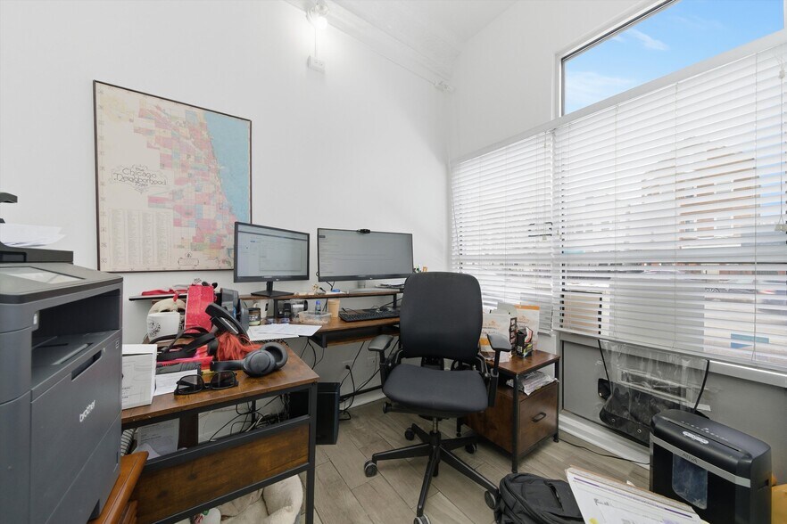 More Photos Of 2447 N Ashland Ave, Chicago Storefront Retail Residential For Lease