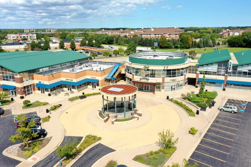 More Photos Of 215-295 Parkway Dr, Lincolnshire Unknown For Lease