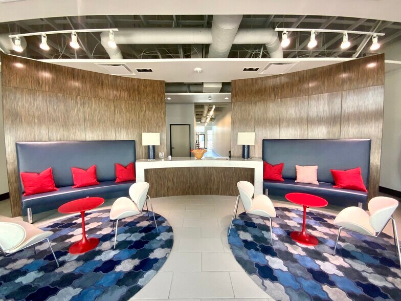 More Photos Of 311 N Pecos Rd, Henderson Telecom Hotel Data Hosting For Lease