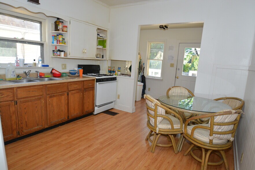 Primary Photo Of 313 Augusta Ave, Dekalb Apartments For Sale