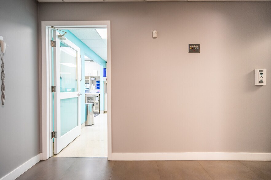 More Photos Of 7600 SW 57th Ave, Miami Medical For Lease
