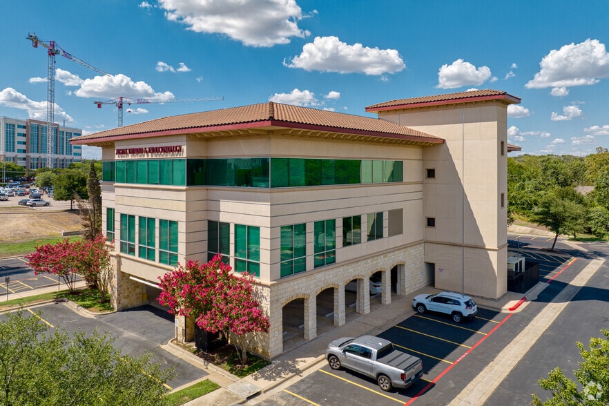 More Photos Of 2200 Park Bend Dr, Austin Office For Sale
