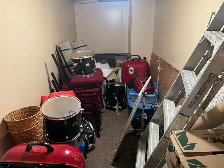 More Photos Of 303 E 98th St, Brooklyn Religious Facility For Sale