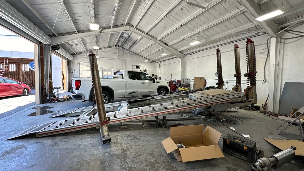 More Photos Of 9350 Lower Azusa Rd, Temple City Service For Sale