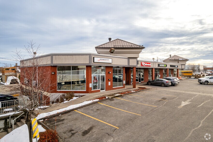 More Photos Of 1108-1136 Boul Saint-Joseph, Drummondville General Retail For Lease