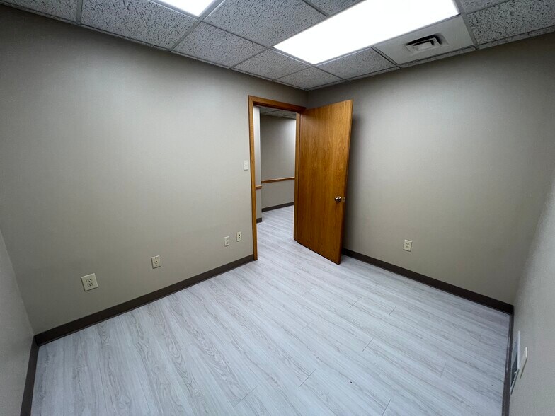 More Photos Of 155 Mount Pleasant Rd, West Newton Medical For Lease