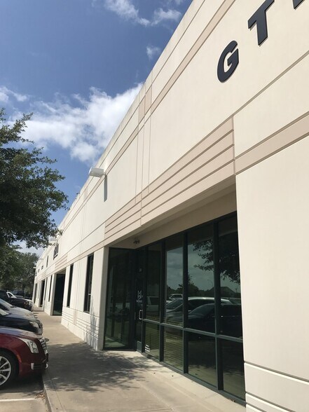 More Photos Of 21732 Provincial Blvd, Katy Service For Sale