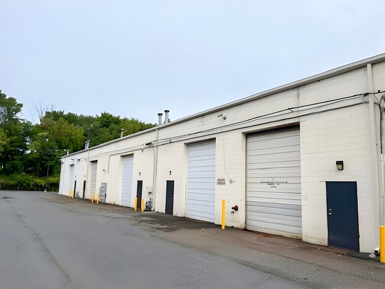 More Photos Of 100 Naamans Rd, Claymont Distribution For Lease
