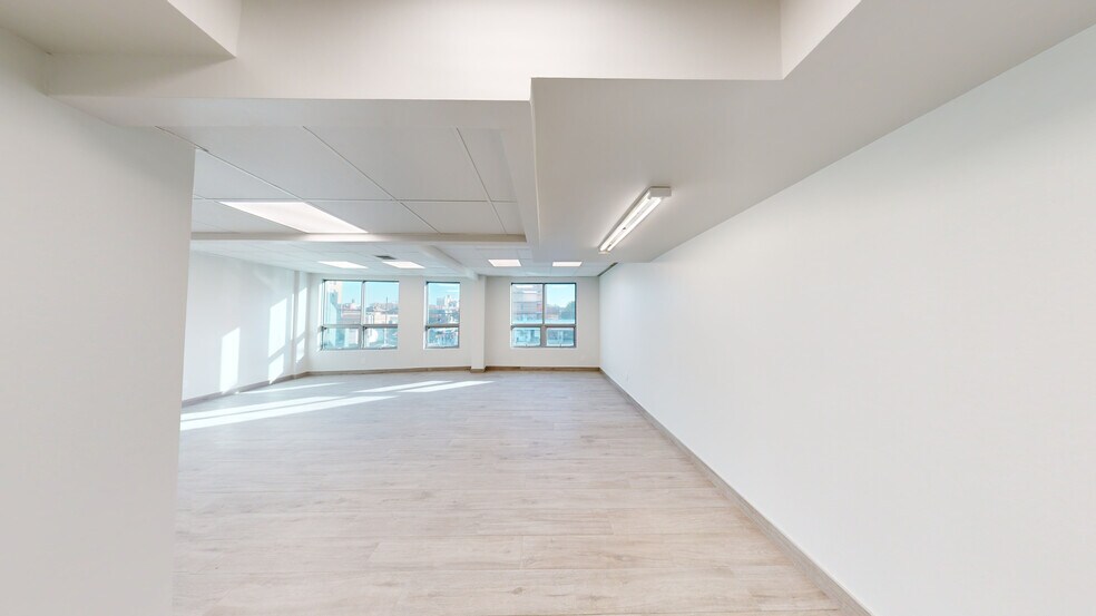 More Photos Of 3044 Coney Island Ave, Brooklyn Medical For Lease