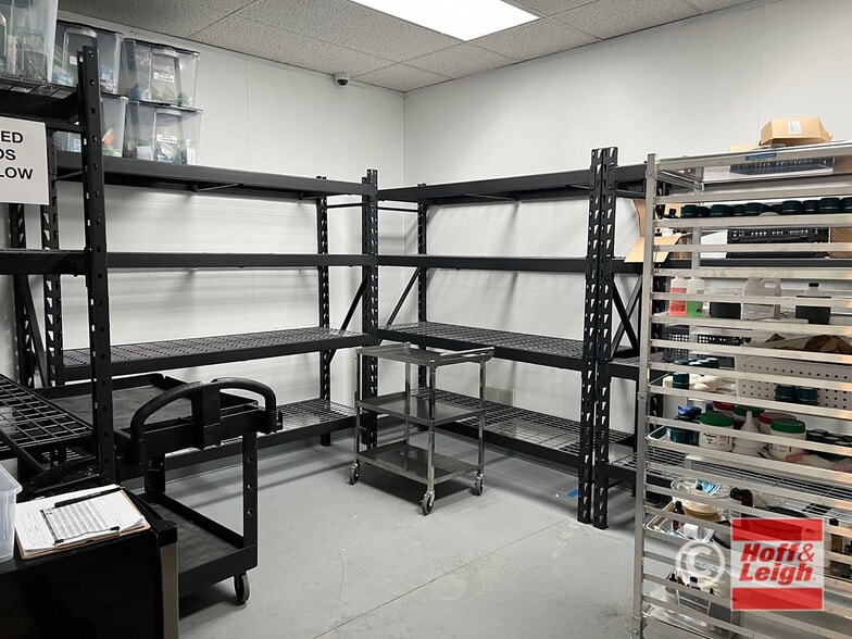 More Photos Of 9780 E Girard Ave, Denver Showroom For Lease