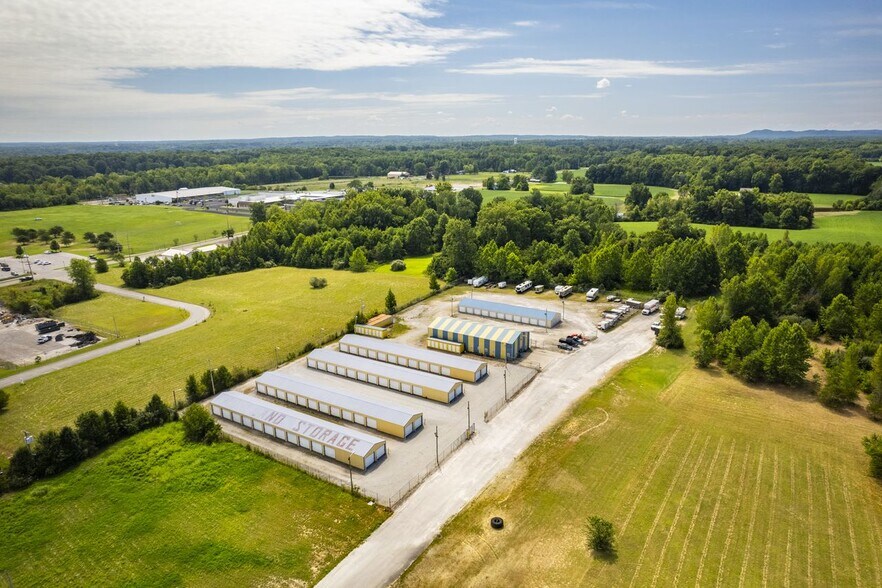 More Photos Of 1631 Mcclain Ave, Scottsburg Self Storage For Sale