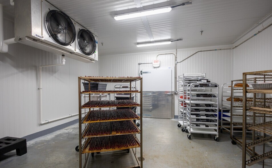 More Photos Of 1000 Colettas Way, Delphos Industrial For Sale