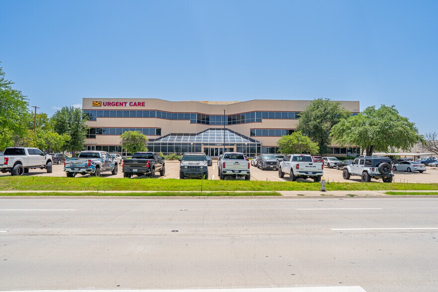 Primary Photo Of 2828 E Trinity Mills Rd, Carrollton Medical For Sale