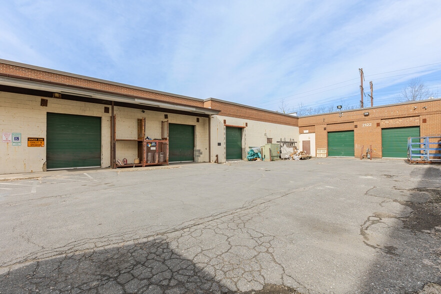 More Photos Of 2120 Beaver Rd, Landover Warehouse For Sale