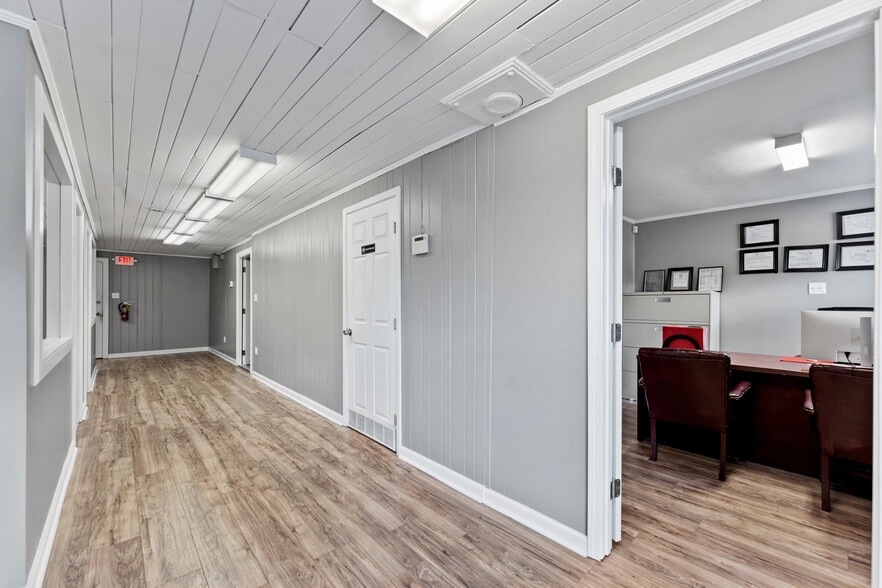 More Photos Of 3705 Buford Hwy, Duluth Auto Dealership For Sale