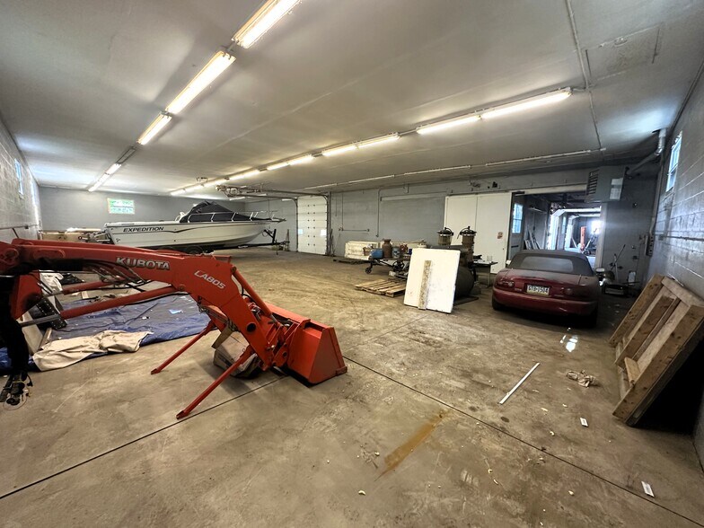 More Photos Of 29 Stafford St, Jamestown Warehouse For Sale