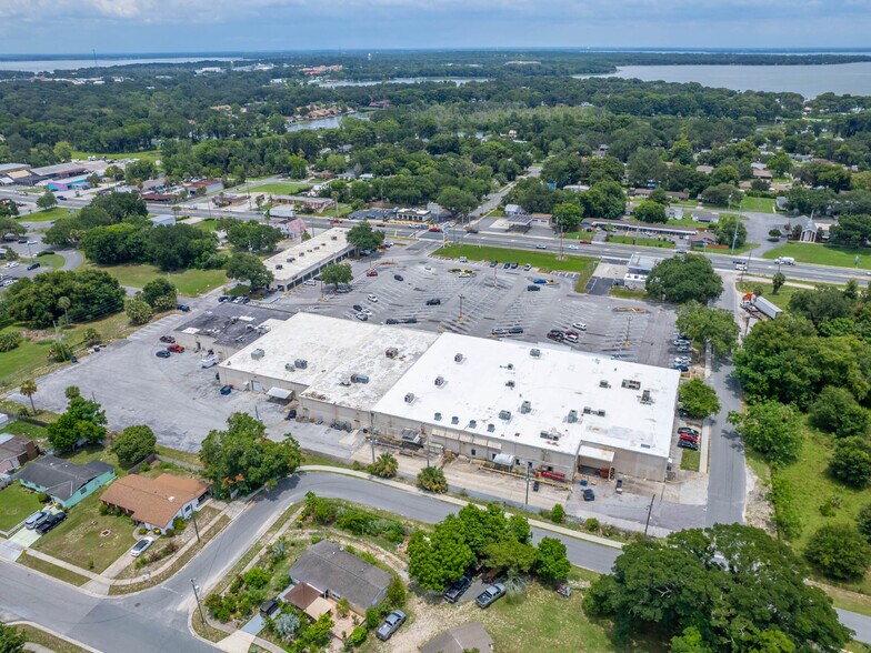 More Photos Of 1415 S 14th St, Leesburg Unknown For Lease