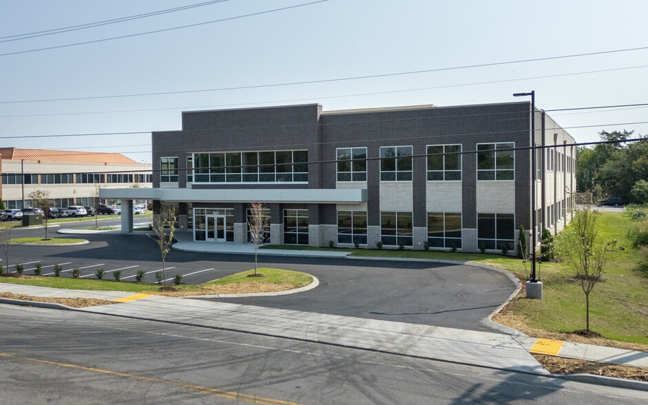 More Photos Of 521 Stonecrest Pky, Smyrna Medical For Lease